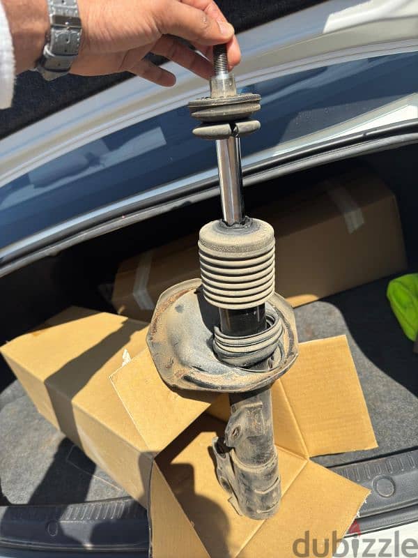 shocks absorber Lancer 2015 2.0 5