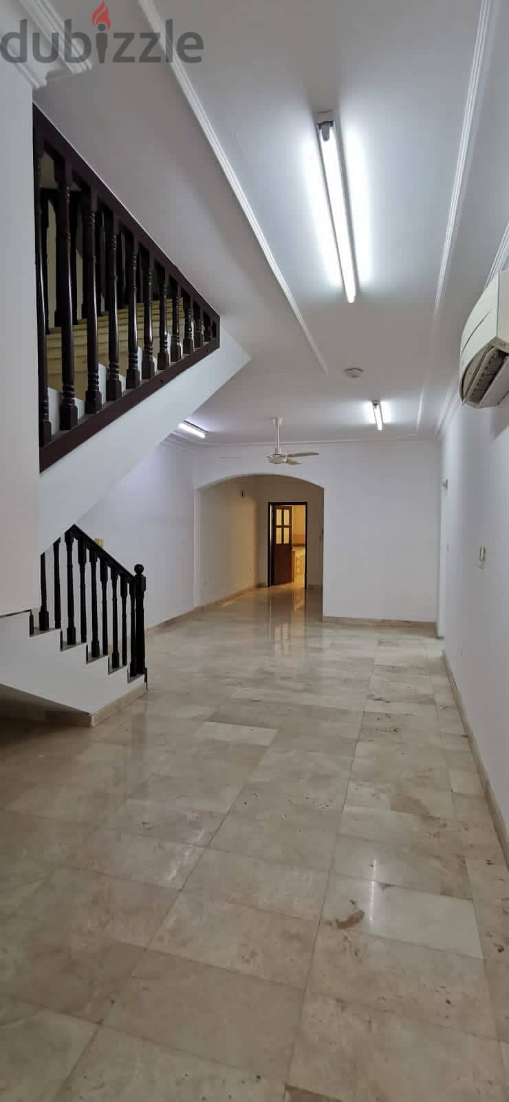 BANNER 21 - 6 BHK COMMERCIAL VILLA IN MAWALEH SOUTH 7