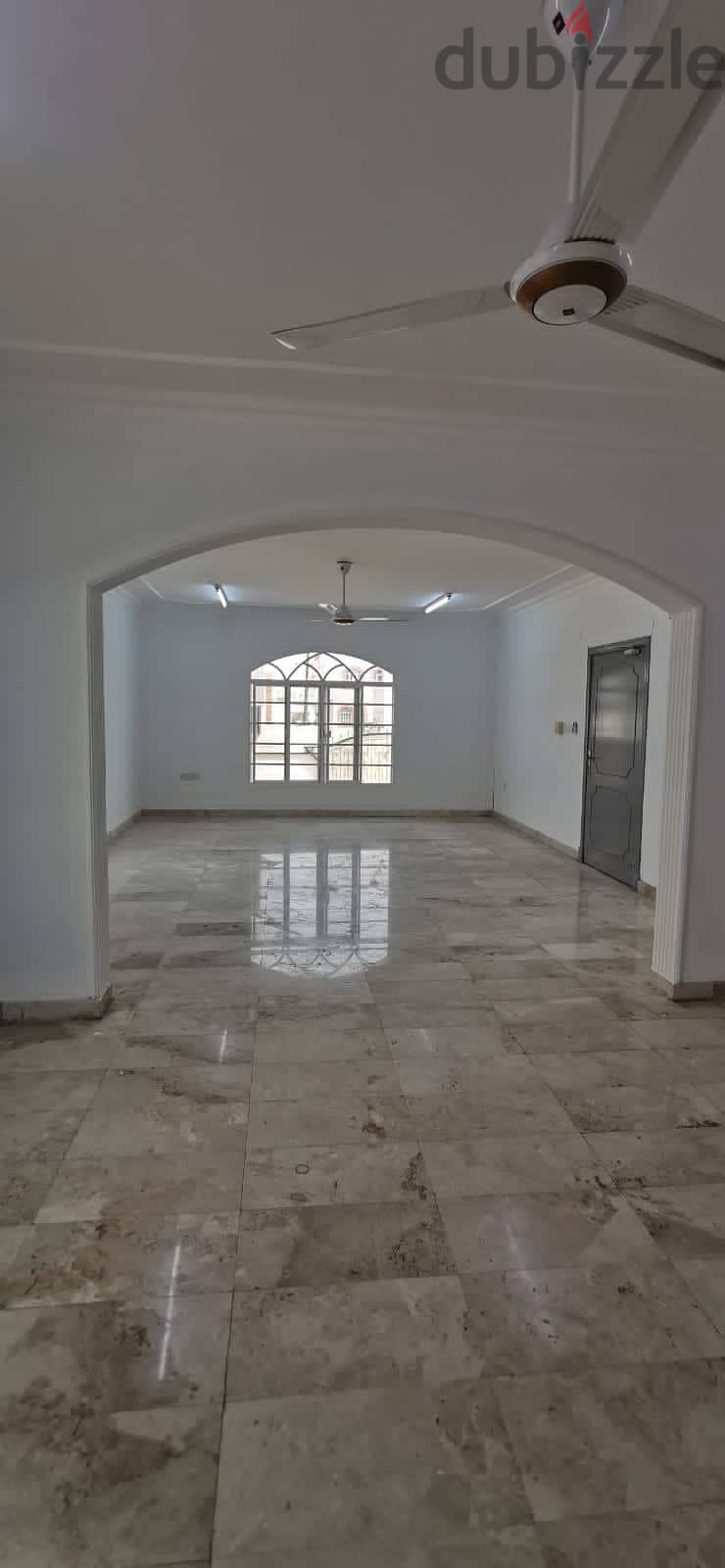 BANNER 21 - 6 BHK COMMERCIAL VILLA IN MAWALEH SOUTH 10