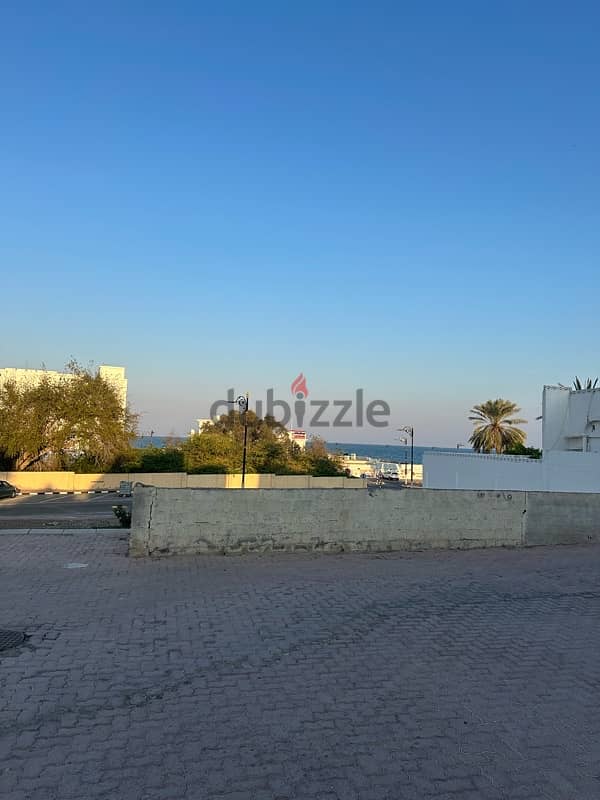 villa for rent in sohar korniesh 18