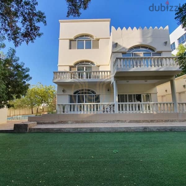 AL QURUM | ELEGANT 8 BR VILLA FOR RENT 2