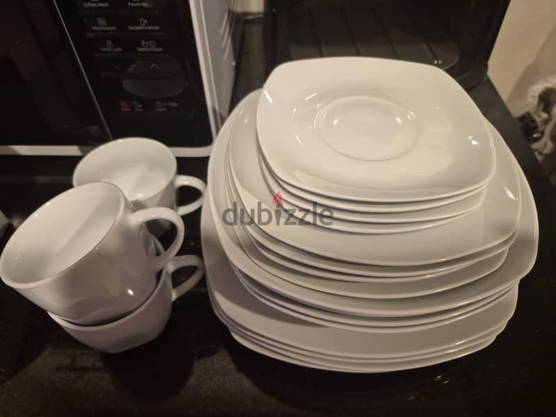 Air fryer, set of plates and cups, glasses 1