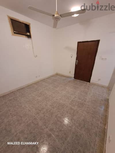 غرف وشقق للايجار الشهري Rooms and apartments for monthly rent