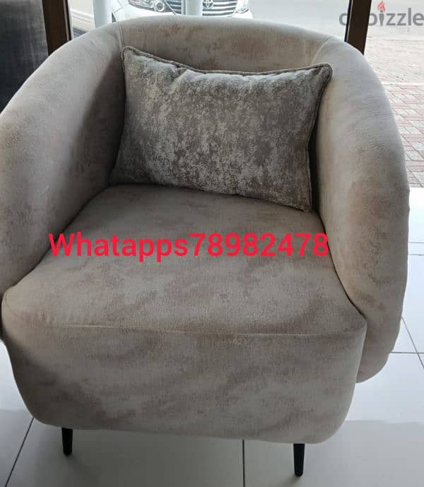 new sofa 8th seater avaliable 7