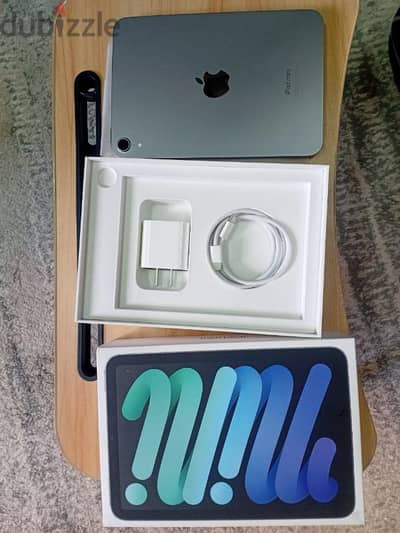 iPad Mini 7 with box under warranty 11 months storage 128 gb