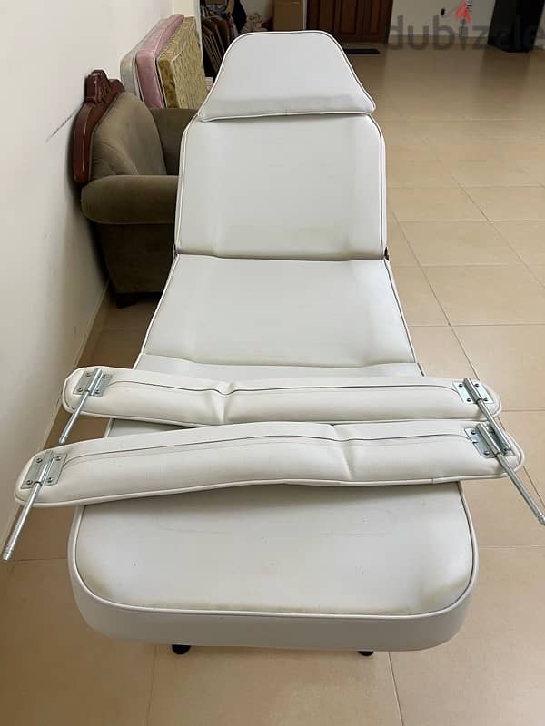 Massage Bed 1