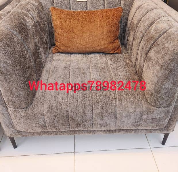 special offer new 5th seater without delivery 155 rial 3