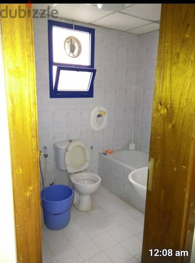 room for rent with attached bathroom and toilet