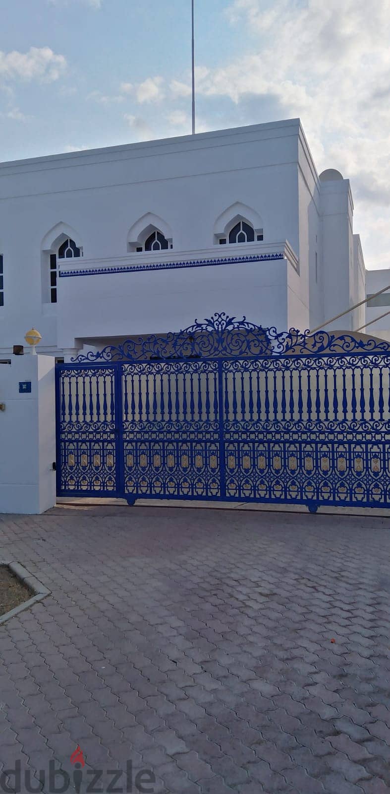 Villa 6BHK For Rent - Shatti Al Qurum 0