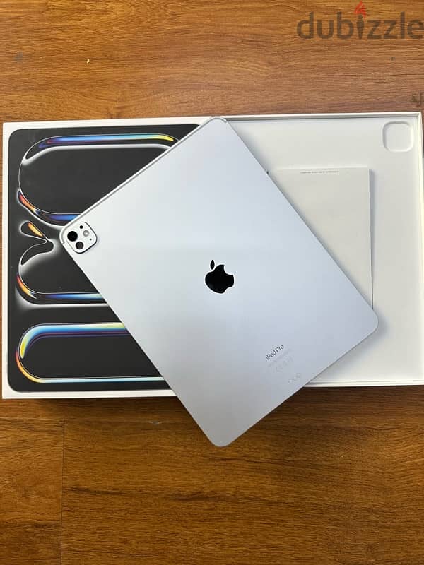 Ipad Pro 13 inch M4 256GB 10 months warranty remaining 0