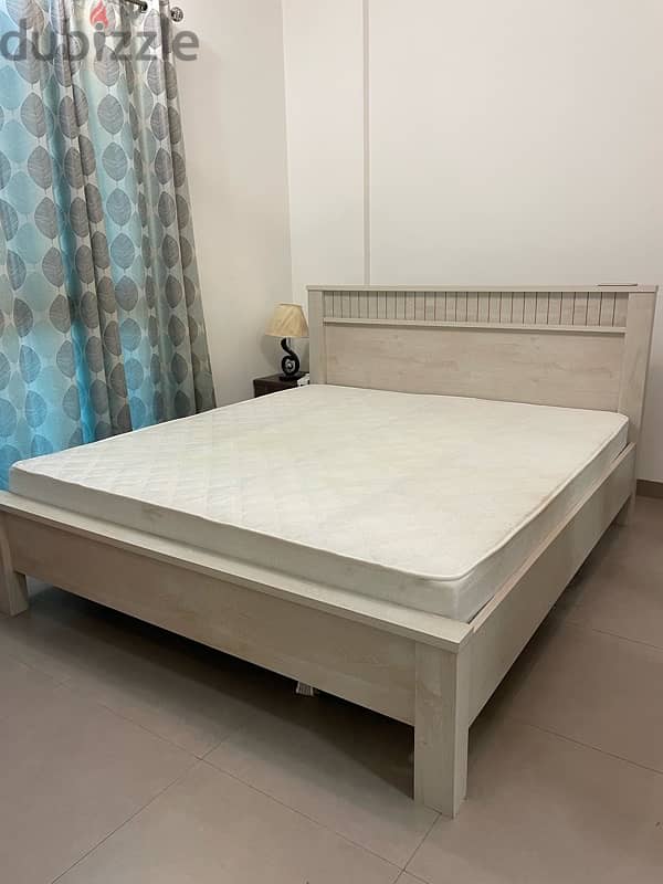 Bed set with cabinet and dresser - OMR 100 1