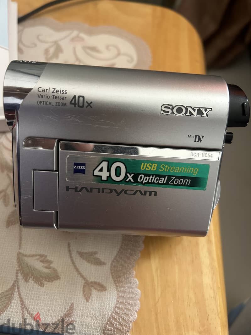 Sony Handycam DCR HC -54E 1