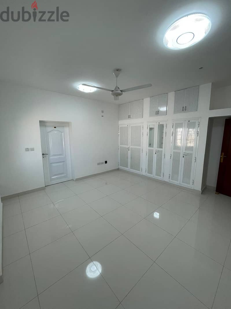 Spacious 6BHK Villa for Rent in MQ Near Bashair St. – PPV260 1