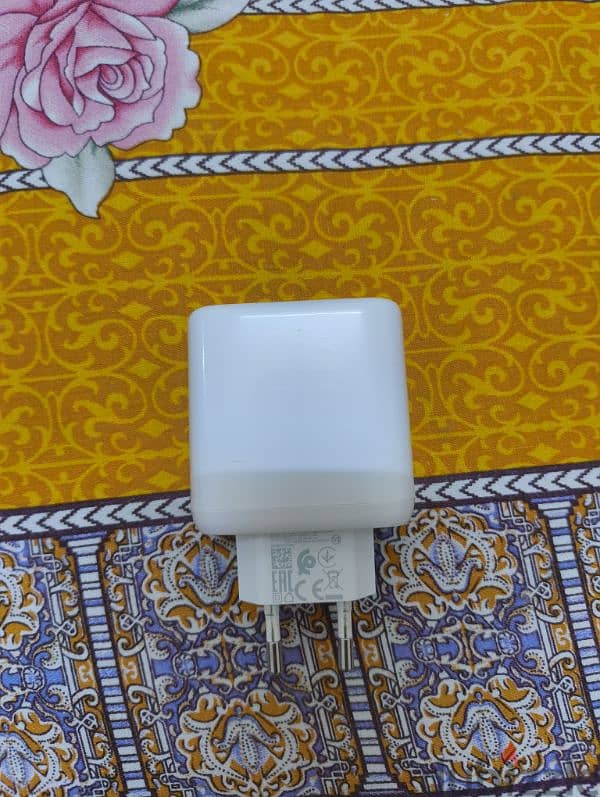 original realme 65 wats charger and cable 1