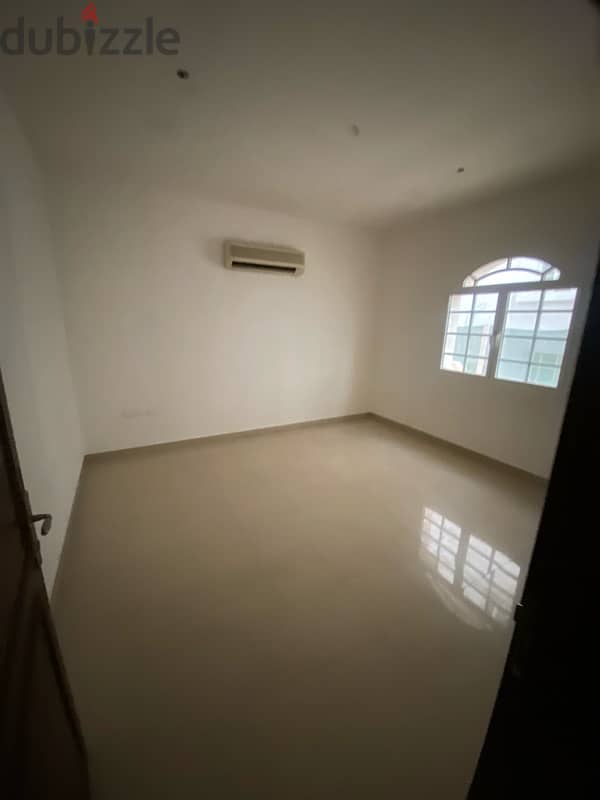 flat 3bedrooms in almouj st 8