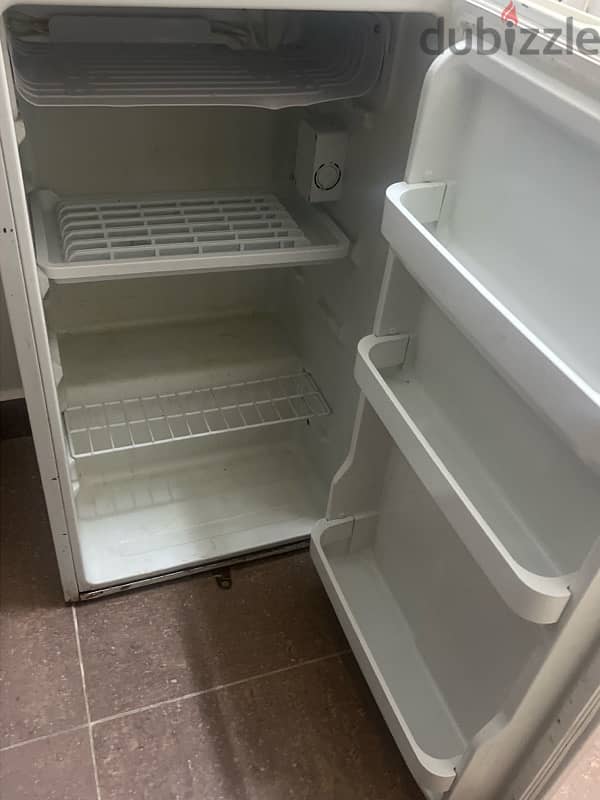 Microwave and Refrigerator for sale 4