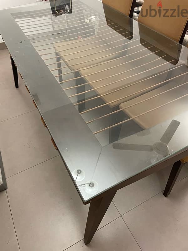 Dining table with glass top - OMR 25 2