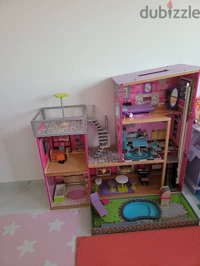 Doll House (Large and Tall)