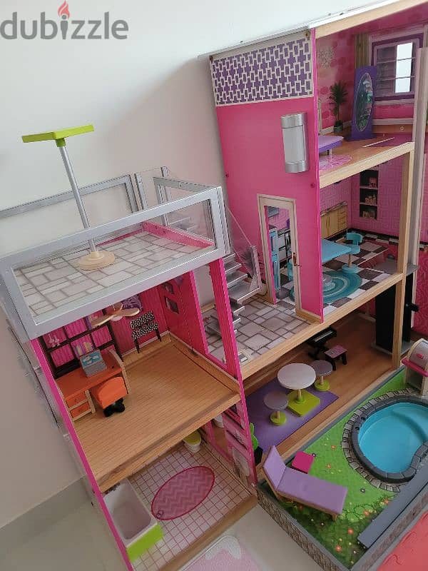 Doll House (Large and Tall) 3