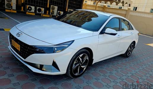 Hyundai Elantra (2000cc)2022 expat driver under warranty in ote oman