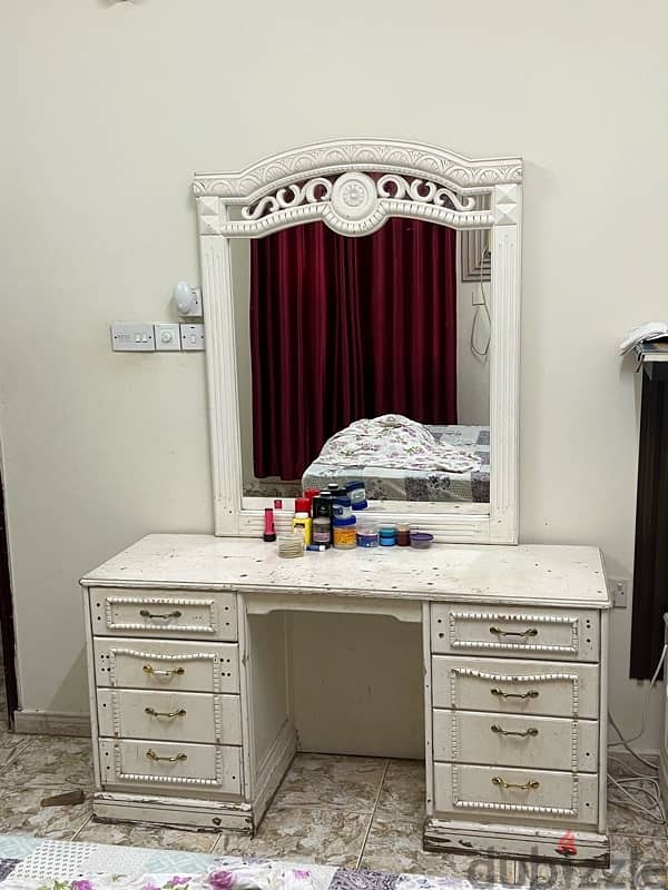 Dressing table 2