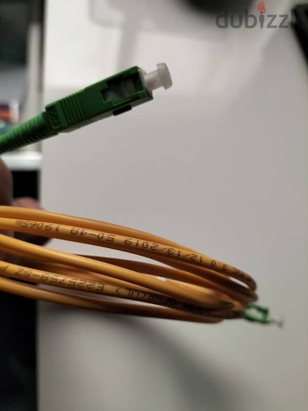 fiber optics cable 0