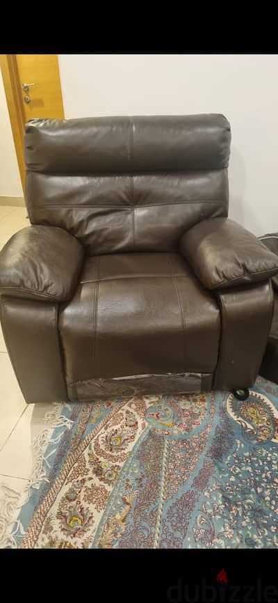 1 seater recliner