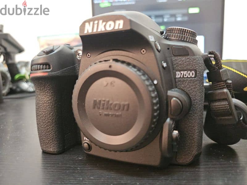 Nikon D7500 Shutter count 4500 only 1