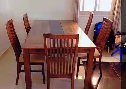 Bread eating table . 5 chair