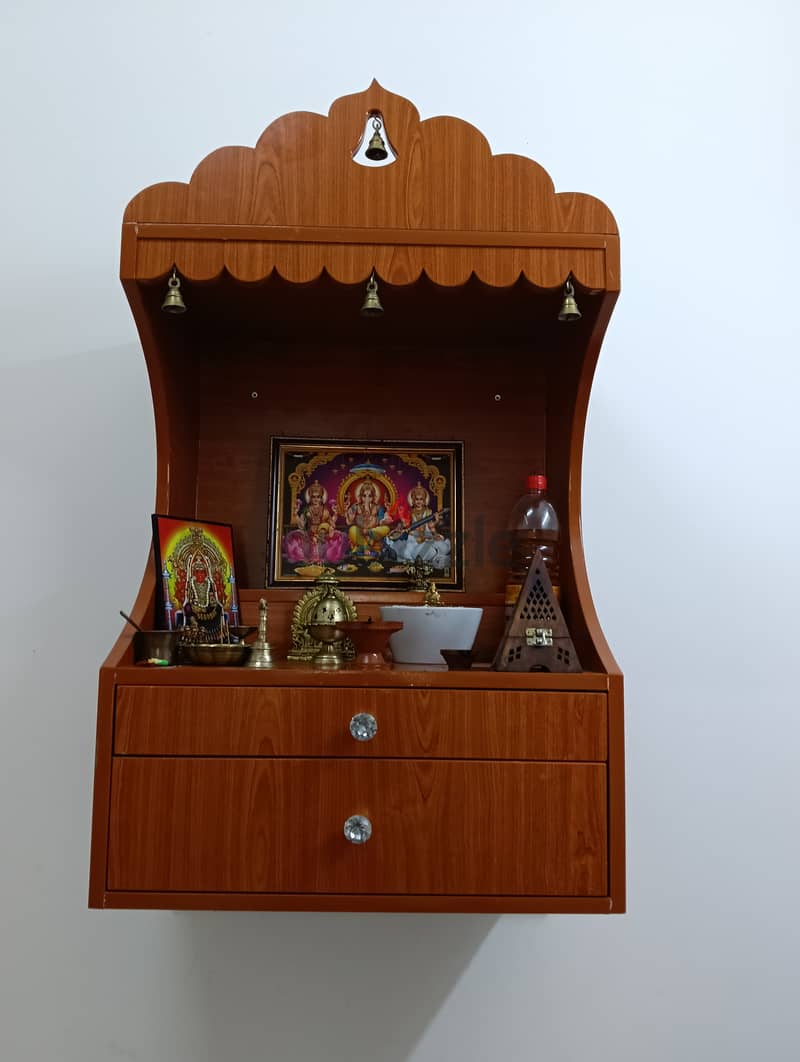 Hindu god cupboard 2