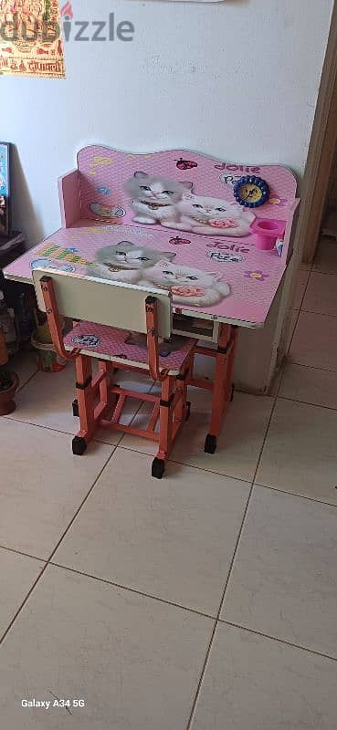 kids study table and chair 2