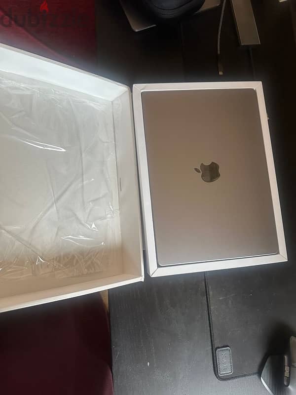 Apple MacBook Pro 2021 with Apple M1 Pro chip 0