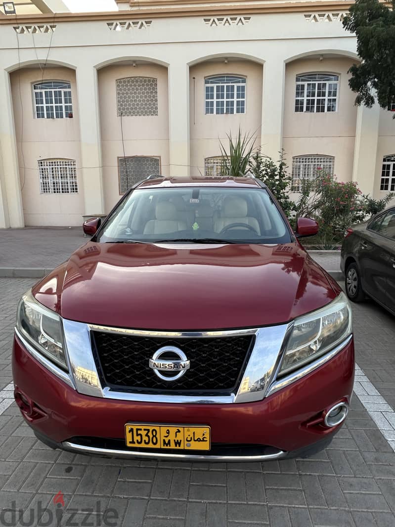 Nissan Pathfinder 2014 model with very low mileage 0