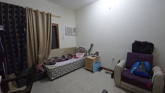 Room For rent  Alkhuwir Area