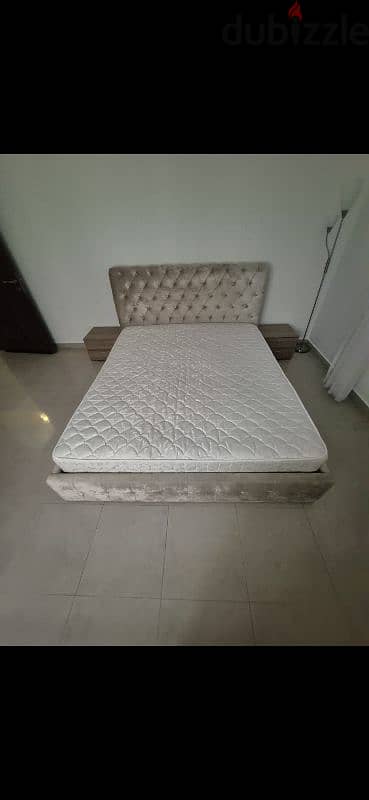 king size bed