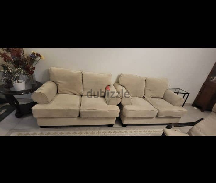 Sofa For Sale. 2