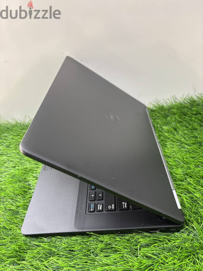 New Offer is Going On The Dell Latitude 5470 Core i7  With 512 GB SSD 1