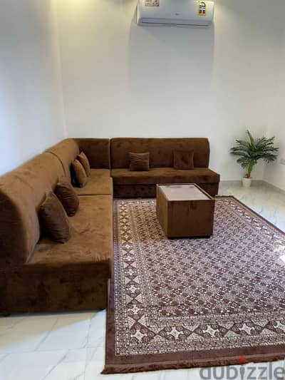 sofa for sale very clean للبيع