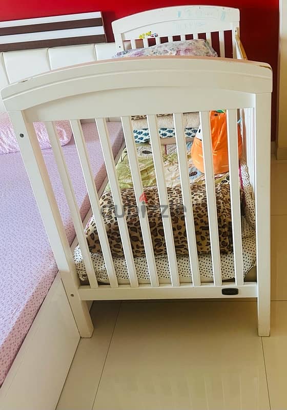 baby crib 1