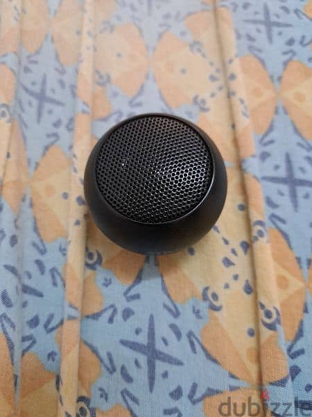 JBL Bluetooth speaker 0