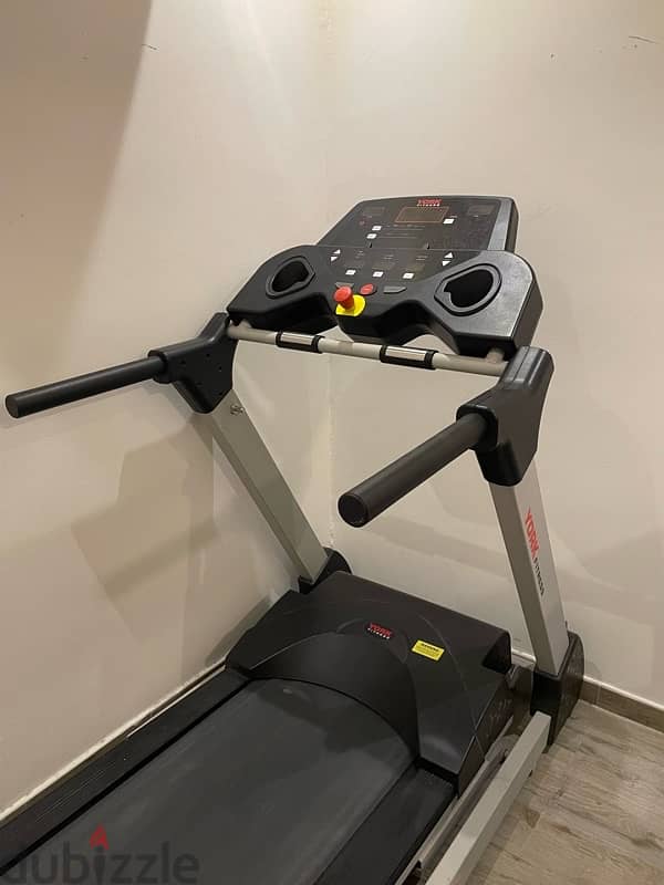 York fitness Treadmill | جهاز ركض من شركة يورك فتنس 3