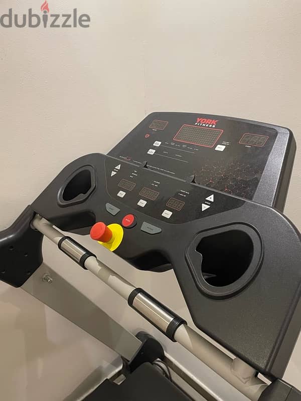 York fitness Treadmill | جهاز ركض من شركة يورك فتنس 4