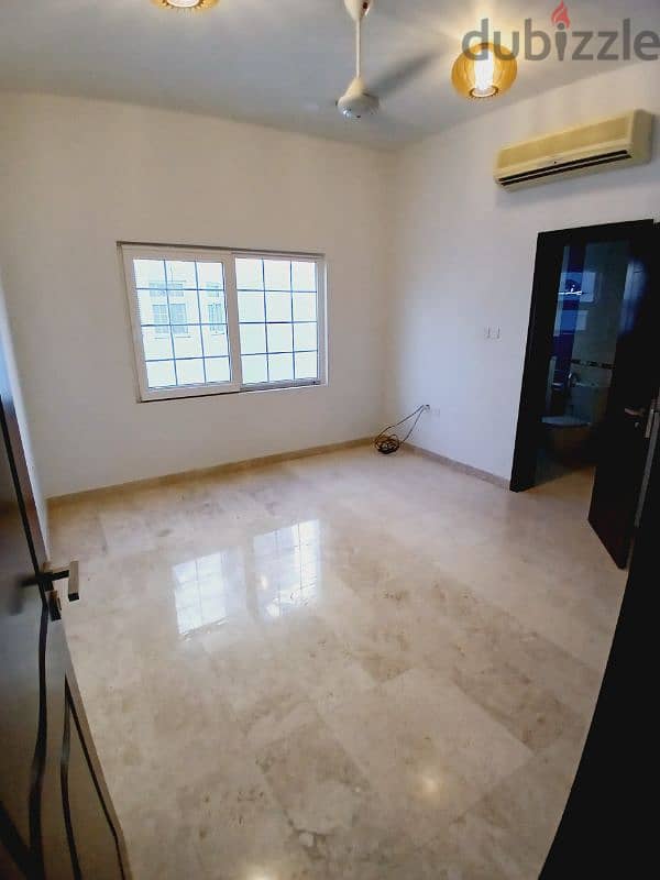 MQ amazing villa for rent 12