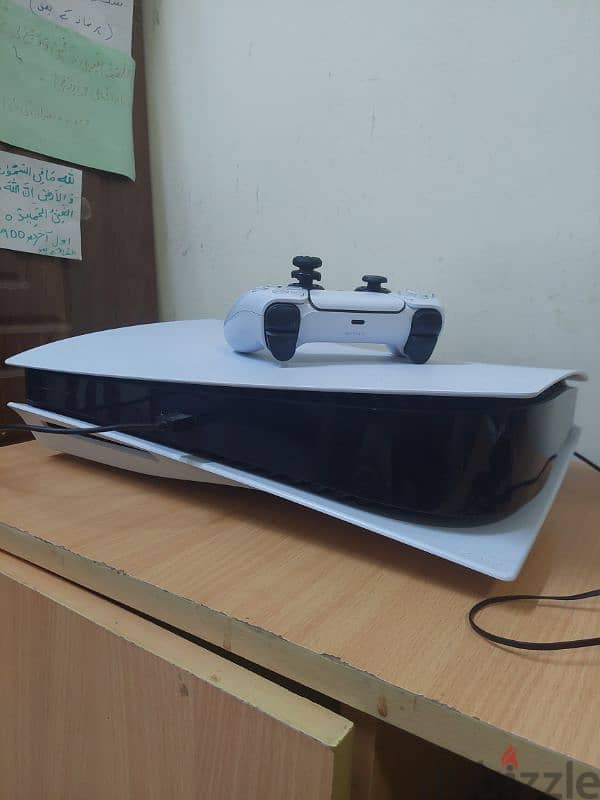 PS5 excellent condition 0