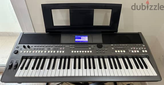 Yamaha PSR S-670 Electronic Keyboard