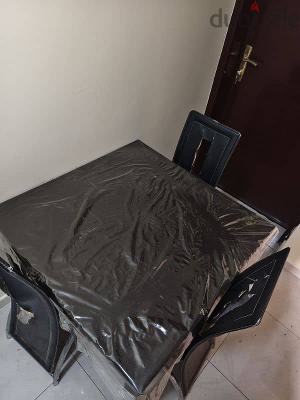 Expandable Dining table for sale 1