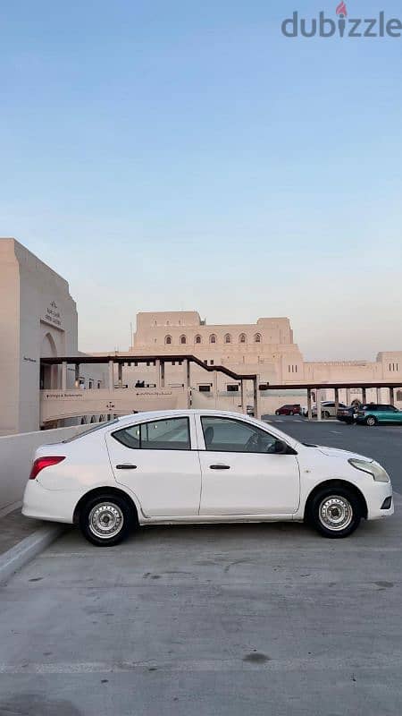 Nissan Sunny Monthly rent 130 4