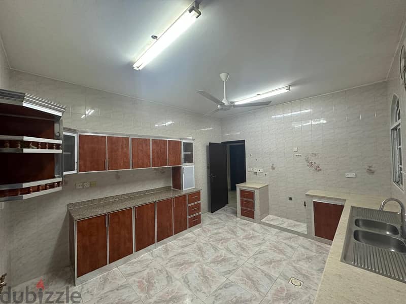 nice 3bedrooms flat in North Ghobra near Fatima Super Market 8