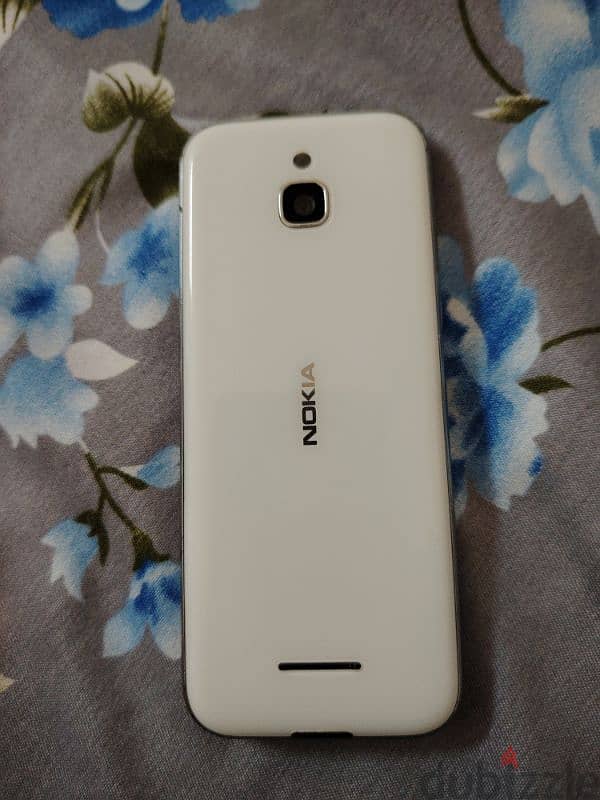 Nokia 8000 4g can paly YouTube and what's app app Google map 3