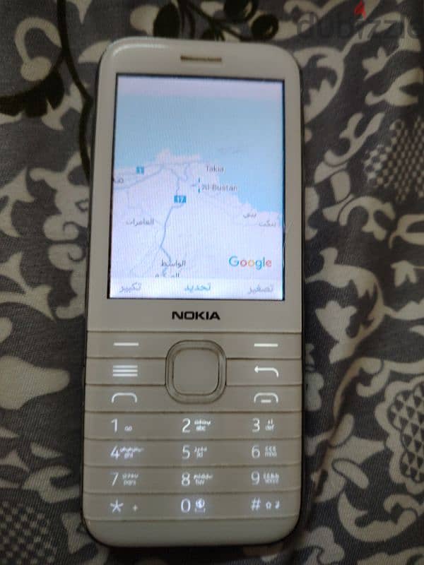 Nokia 8000 4g can paly YouTube and what's app app Google map 5